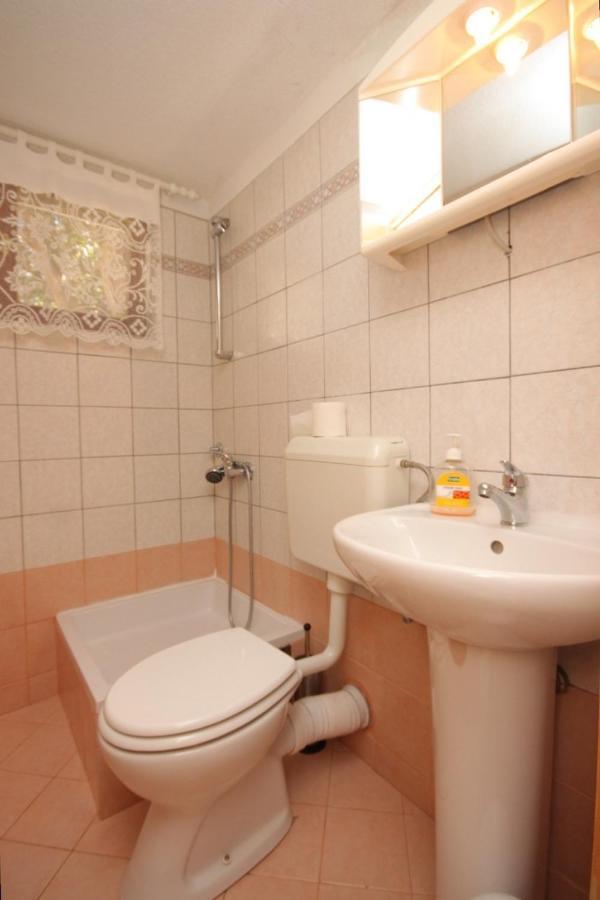 Apartments And Rooms With Parking Space Cunski, Losinj - 2498 Kültér fotó