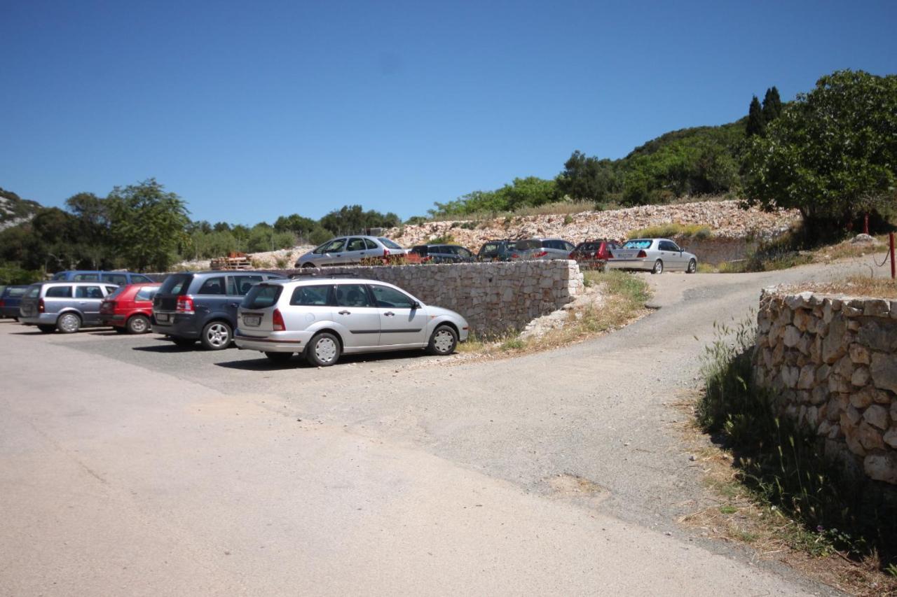 Apartments And Rooms With Parking Space Cunski, Losinj - 2498 Kültér fotó