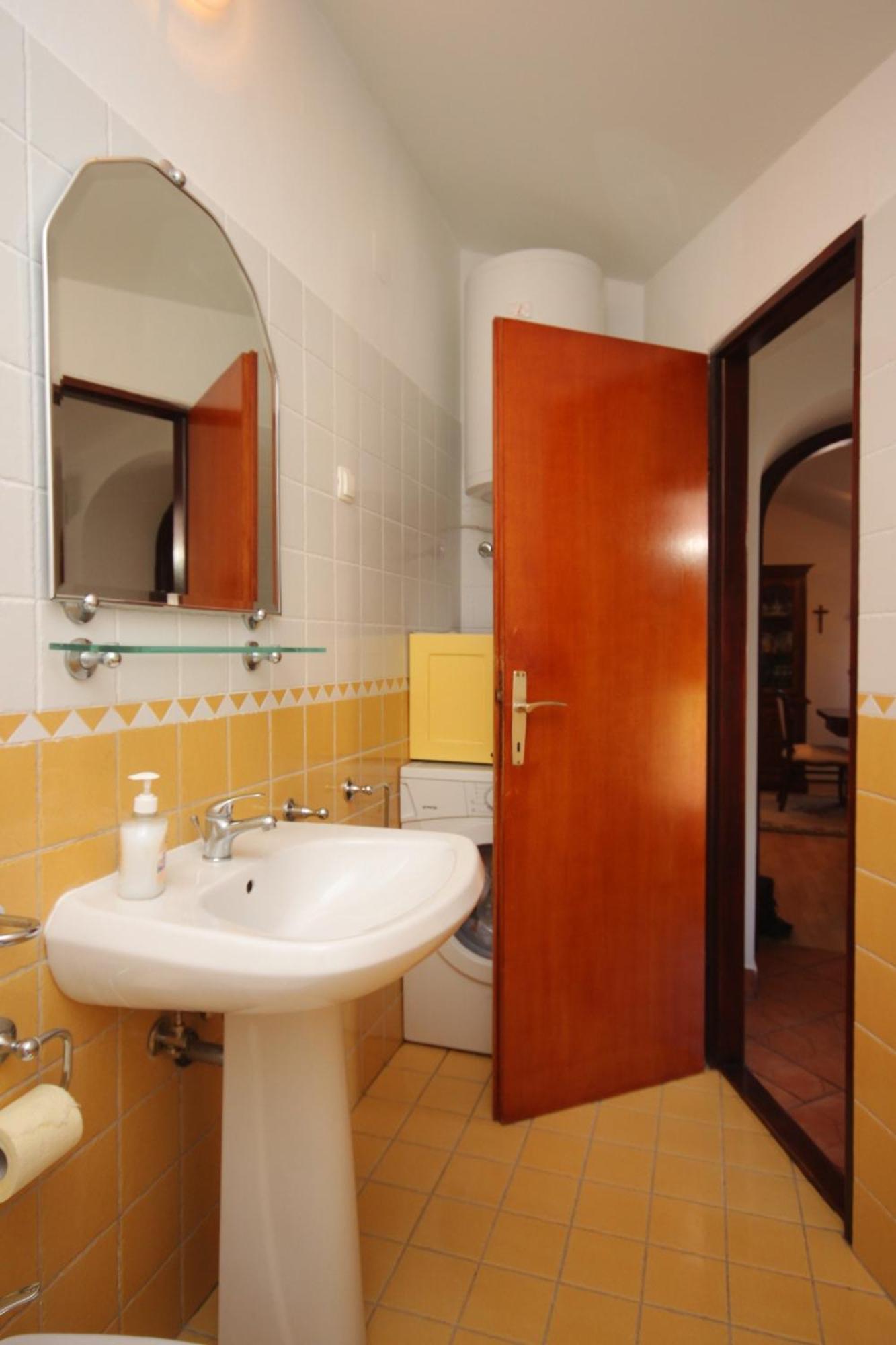 Apartments And Rooms With Parking Space Cunski, Losinj - 2498 Szoba fotó